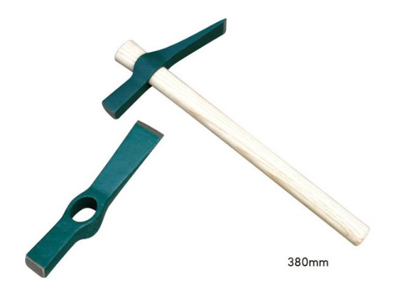 Garden Steel Pick-L With Wooden Handle